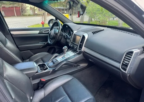 Porsche Cayenne cena 99900 przebieg: 252100, rok produkcji 2010 z Piaseczno małe 22